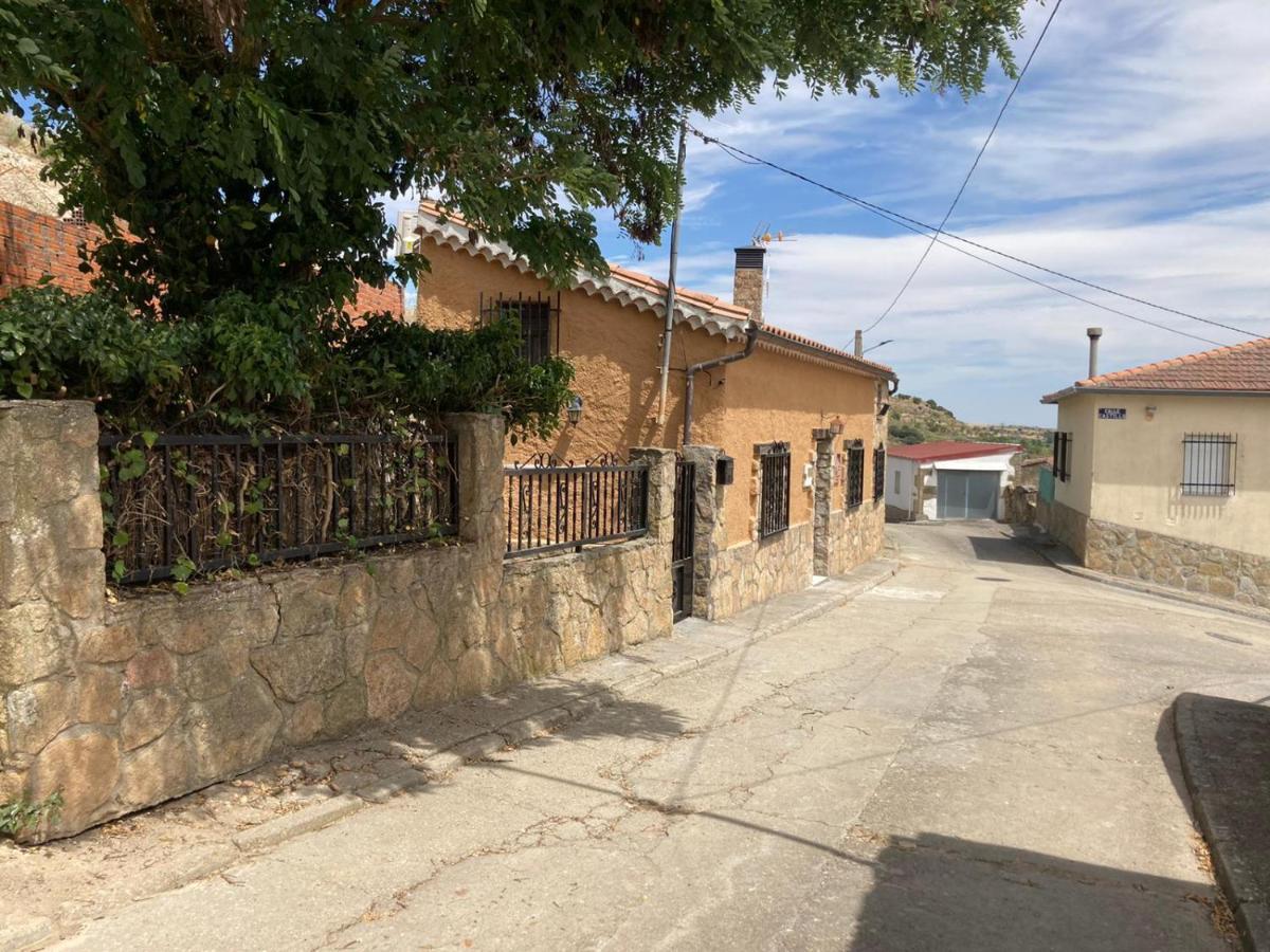 Casa Rural Neira Almenara de Tormes Exterior photo